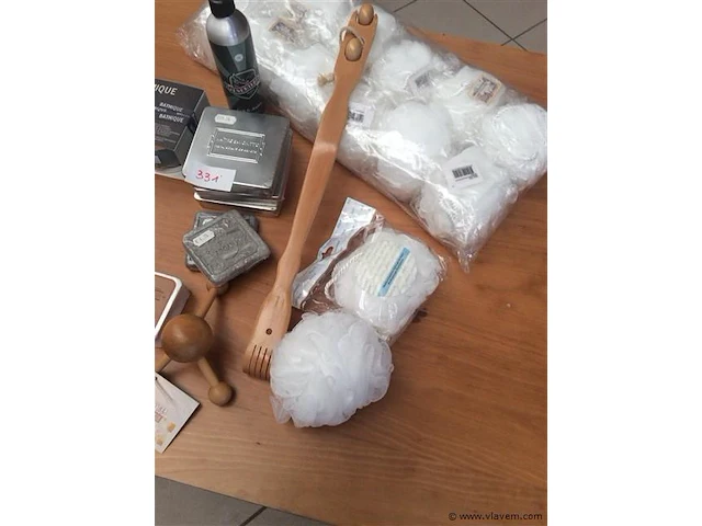 Lot verzorgingsproducten - afbeelding 3 van  3