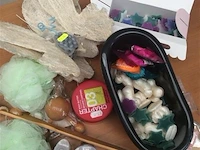 Lot verzorgingsproducten - afbeelding 3 van  3