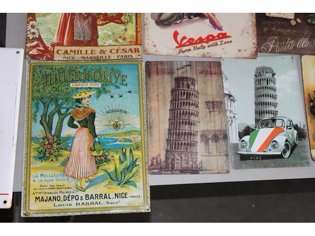 Lot vintage reclamebordjes - afbeelding 7 van  8