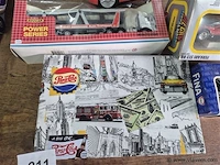 Lot volgens foto's - afbeelding 3 van  4