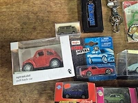 Lot volgens foto's - afbeelding 3 van  4