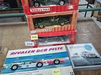 Lot volgens foto's - afbeelding 1 van  5