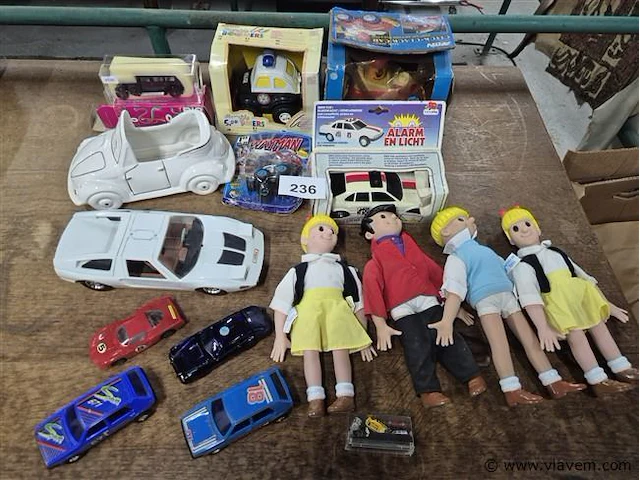Lot volgens foto's - afbeelding 1 van  6