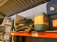 Lot werkgereedschappen inclusief rekken en inhoud - afbeelding 106 van  343