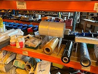 Lot werkgereedschappen inclusief rekken en inhoud - afbeelding 11 van  343