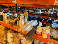 Lot werkgereedschappen inclusief rekken en inhoud - afbeelding 12 van  343