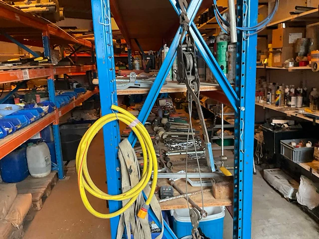 Lot werkgereedschappen inclusief rekken en inhoud - afbeelding 167 van  343