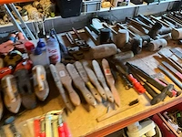 Lot werkgereedschappen inclusief rekken en inhoud - afbeelding 221 van  343