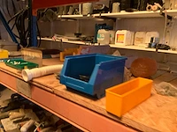 Lot werkgereedschappen inclusief rekken en inhoud - afbeelding 246 van  343