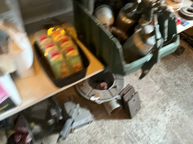 Lot werkgereedschappen inclusief rekken en inhoud - afbeelding 262 van  343