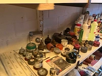 Lot werkgereedschappen inclusief rekken en inhoud - afbeelding 292 van  343