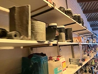 Lot werkgereedschappen inclusief rekken en inhoud - afbeelding 327 van  343