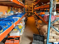 Lot werkgereedschappen inclusief rekken en inhoud - afbeelding 339 van  343
