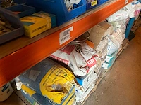 Lot werkgereedschappen inclusief rekken en inhoud - afbeelding 42 van  343