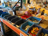Lot werkgereedschappen inclusief rekken en inhoud - afbeelding 51 van  343