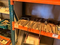 Lot werkgereedschappen inclusief rekken en inhoud - afbeelding 97 van  343