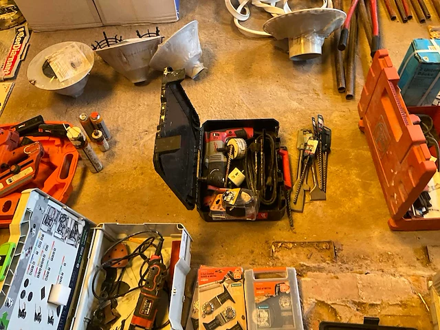 Lot werkgereedschappen - afbeelding 16 van  79