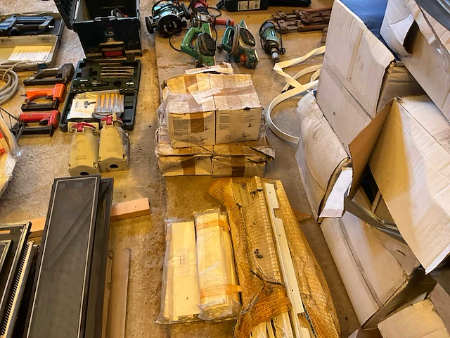 Lot werkgereedschappen - afbeelding 27 van  79