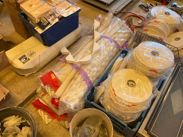 Lot werkgereedschappen - afbeelding 32 van  79