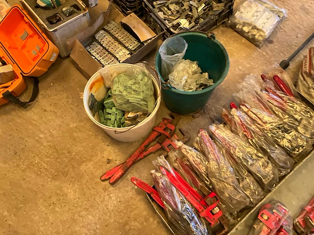 Lot werkgereedschappen - afbeelding 39 van  79