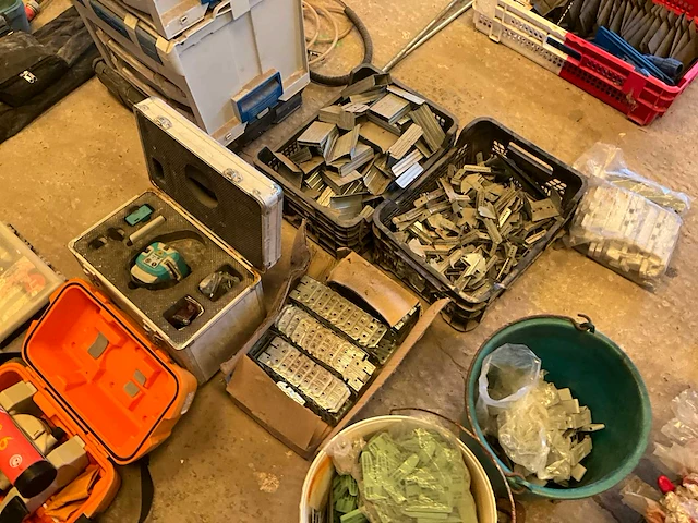 Lot werkgereedschappen - afbeelding 40 van  79