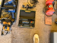 Lot werkgereedschappen - afbeelding 61 van  79