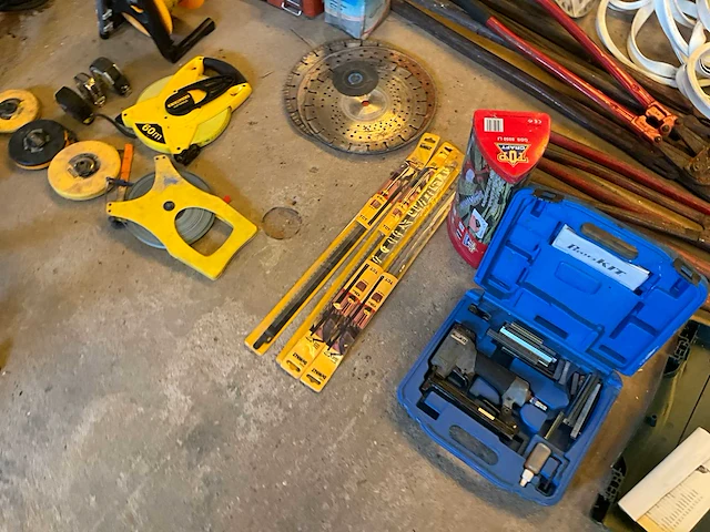 Lot werkgereedschappen - afbeelding 74 van  79