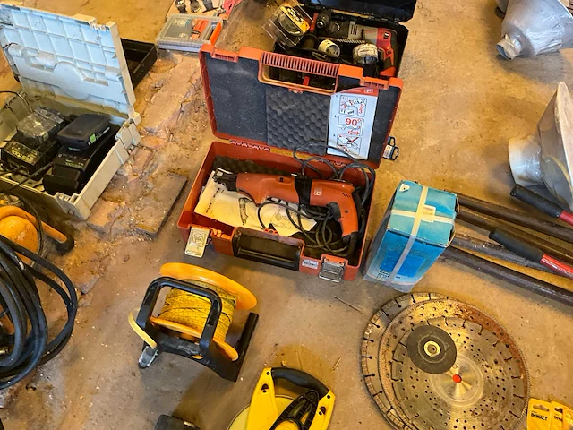 Lot werkgereedschappen - afbeelding 75 van  79