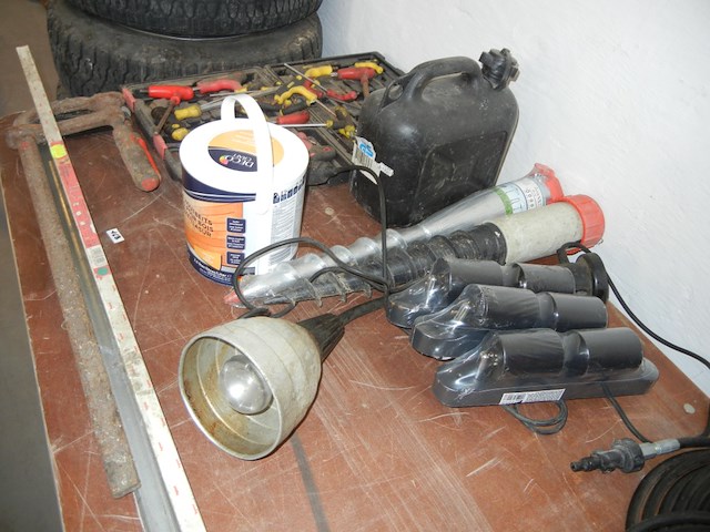 Lot werkgerei plus verlichting - afbeelding 3 van  3