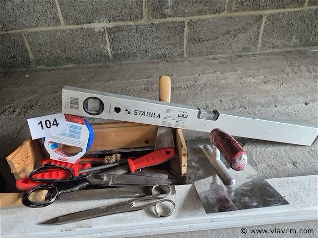 Lot werkmateriaal - afbeelding 1 van  3