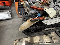 Lot werkmateriaal - afbeelding 2 van  5
