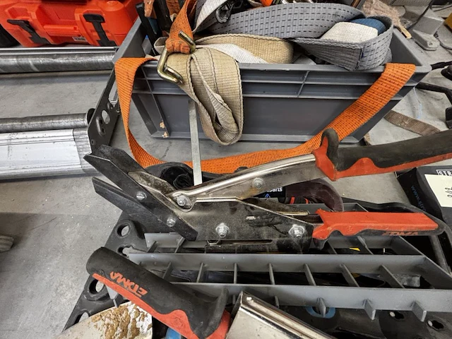 Lot werkmateriaal - afbeelding 4 van  5