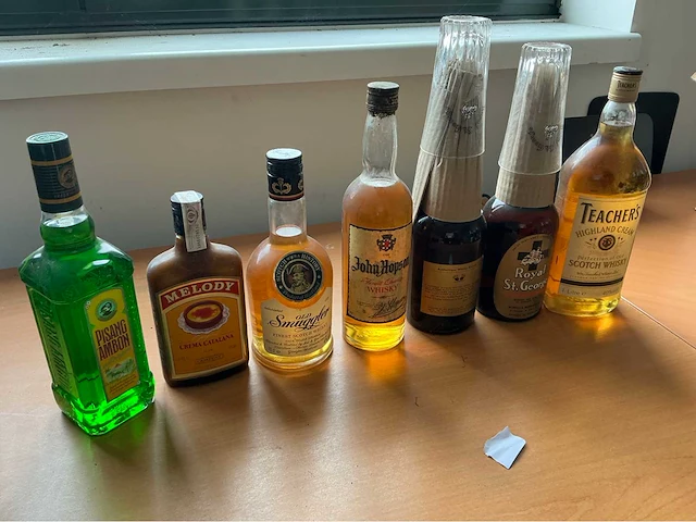 Lot whiskey en dranken whiskey (7x) - afbeelding 2 van  4