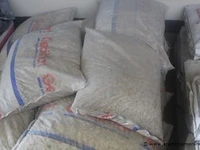 Lot zakken grind en cement - afbeelding 3 van  3
