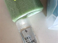 Lot zeepjes - afbeelding 2 van  2