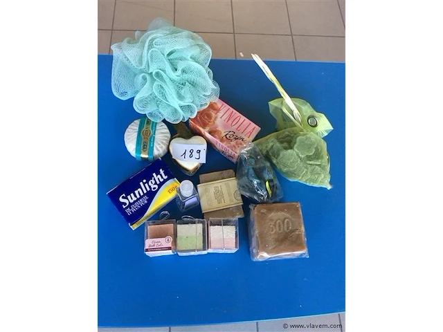 Lot zeepjes - afbeelding 1 van  1