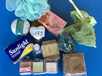 Lot zeepjes - afbeelding 1 van  1