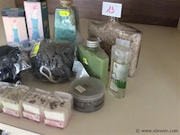 Lot zepen / verzoringsproducten - afbeelding 3 van  3