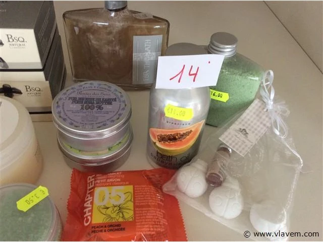 Lot zepen / verzoringsproducten - afbeelding 3 van  3