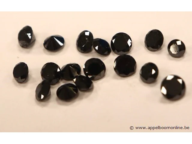 Lot zwarte diamandjes plm 25,9ct - afbeelding 3 van  3