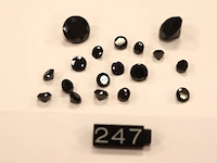 Lot zwarte diamandjes plm 48,01ct - afbeelding 1 van  3