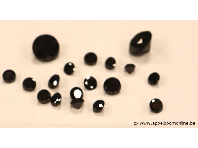Lot zwarte diamandjes plm 48,01ct - afbeelding 2 van  3