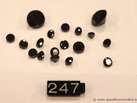 Lot zwarte diamandjes plm 48,01ct - afbeelding 3 van  3