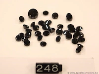 Lot zwarte diamandjes plm 58,84ctct - afbeelding 1 van  3