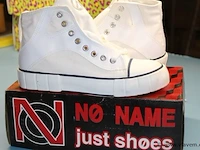 Lots van 4 kartons van 12 paar sneakers - afbeelding 1 van  6
