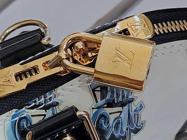 Louis-vuitton luxe-handtas 'alma pm stickers' (special edition) - afbeelding 7 van  10