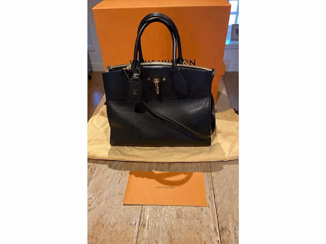 Louis-vuitton luxe-handtas 'city steamer mm' (gelimiteerd) - afbeelding 2 van  6