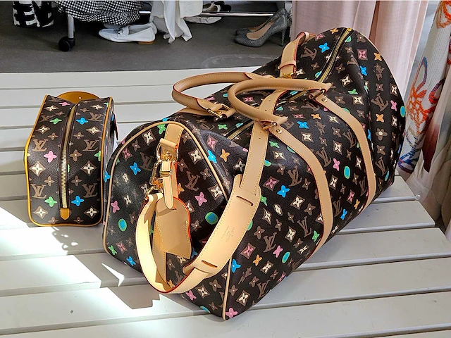 Louis-vuitton luxe-reistasje 'locker drop kit' - afbeelding 8 van  13