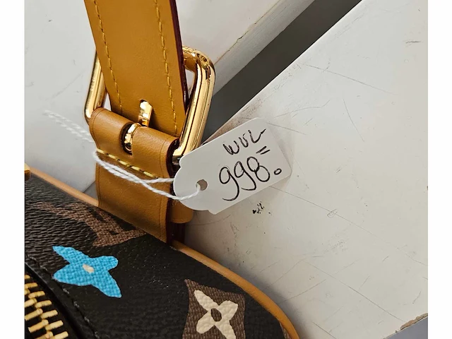Louis-vuitton luxe-reistasje 'locker drop kit' - afbeelding 12 van  13