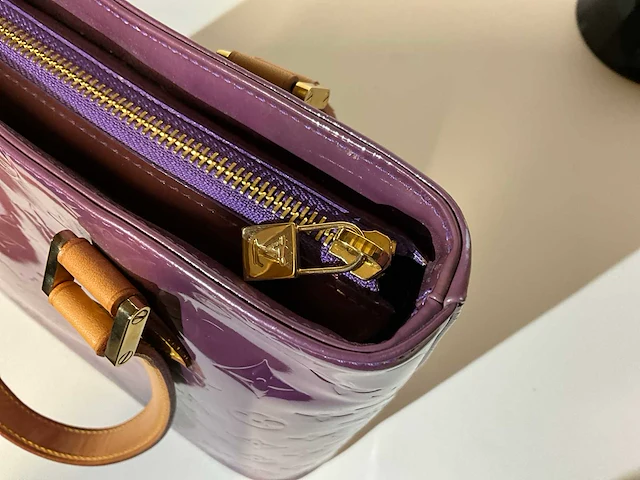 Louis vuitton monogram vernis handtas - afbeelding 4 van  6
